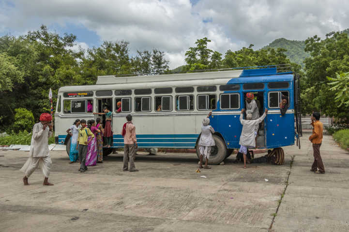 100 - India - autobus